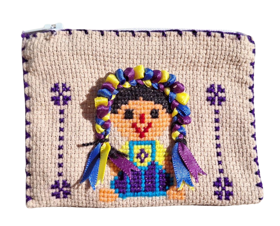 Monedero Bordado a mano varios modelos / MUÑECA LELE
