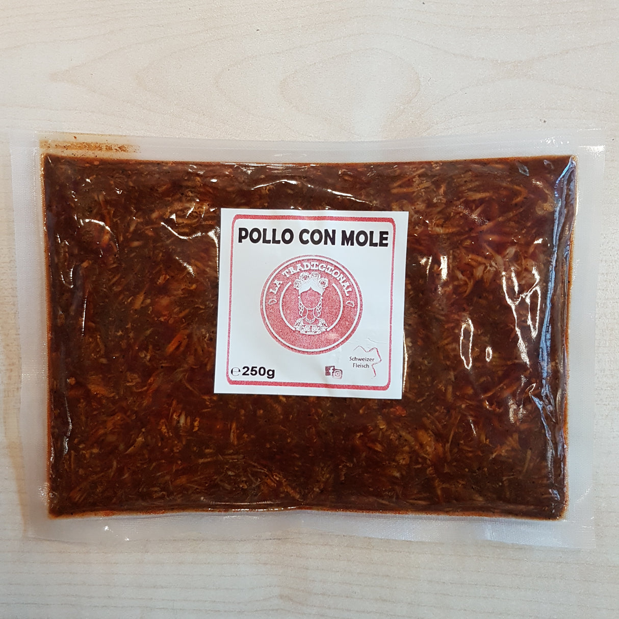Pollo con mole 250 g (Carne Suiza 100%) LA TRADICIONAL