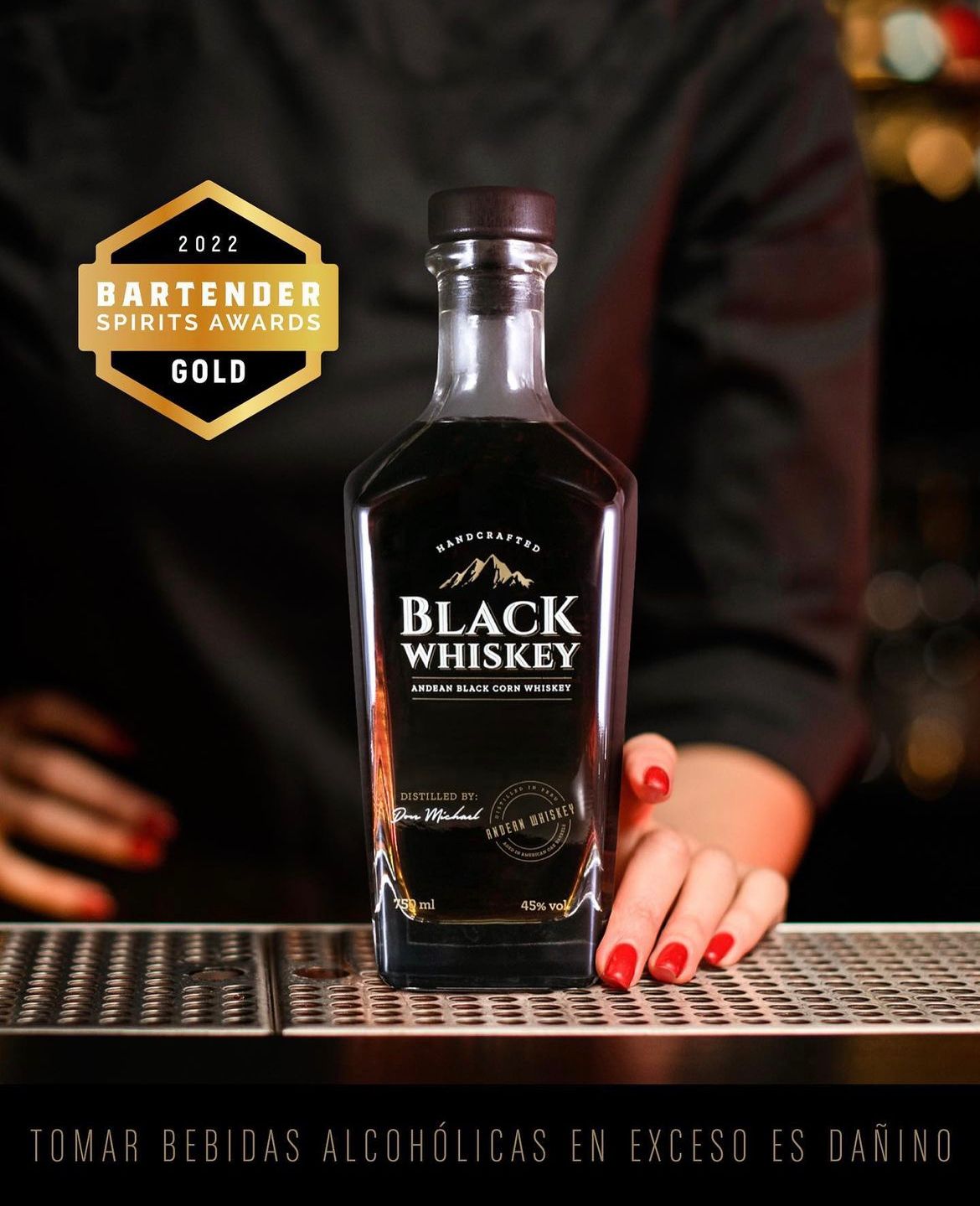 Whisky de Maiz Negro andino 700 ml BLACK WHISKEY