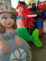 Piñata figura mediana
