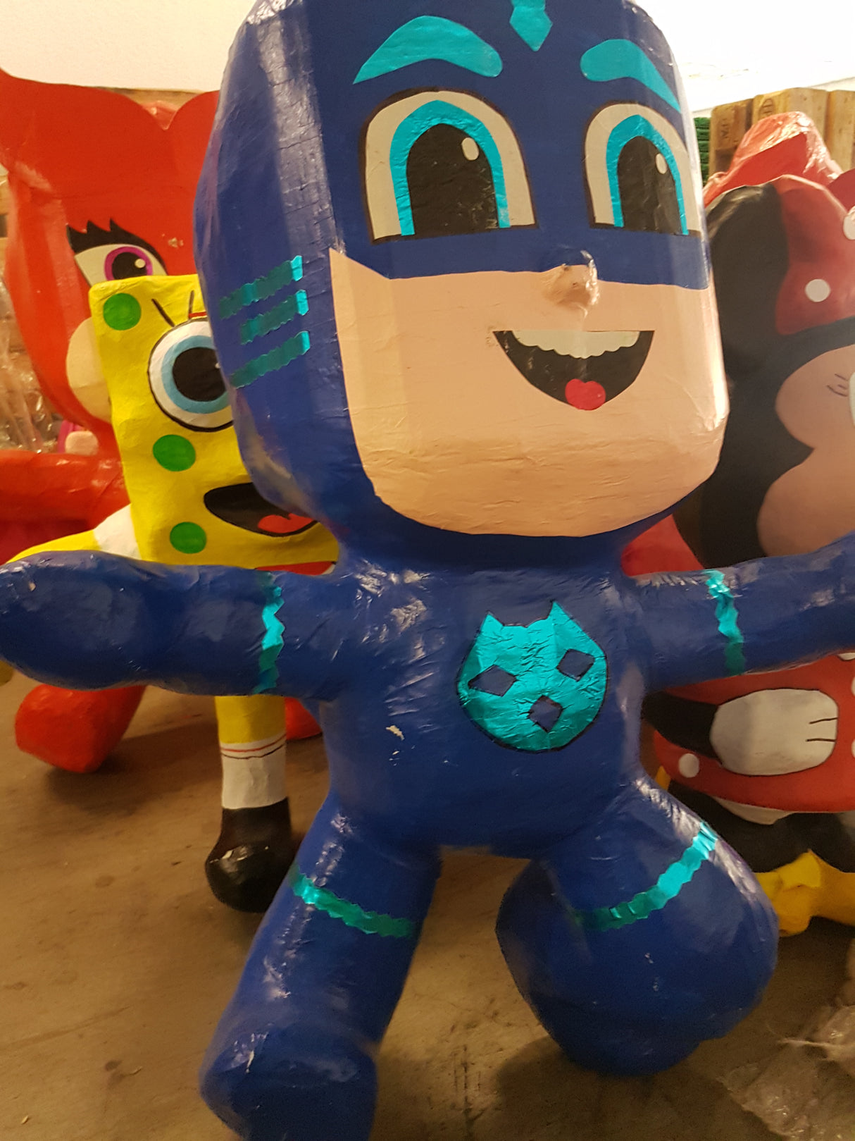 Piñata figura Grande